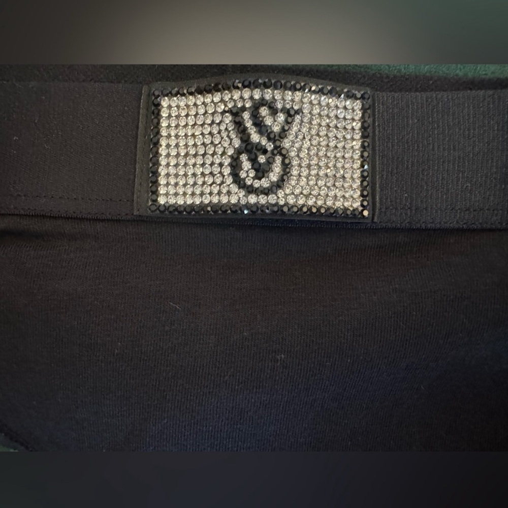 Victoria's Secret Black Logo Embellished Thong Women's Size Small NWT - Picture 3 of 6